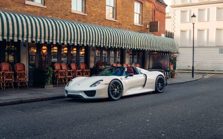 2015 PORSCHE 918 SPYDER